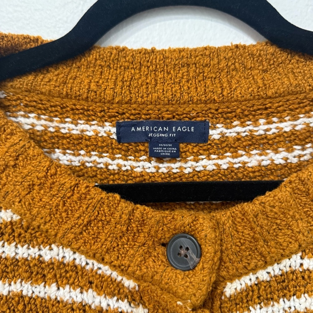 American Eagle Legging Fit Gold/Brown Striped Henley Sweater M - Picture 3 of 6
